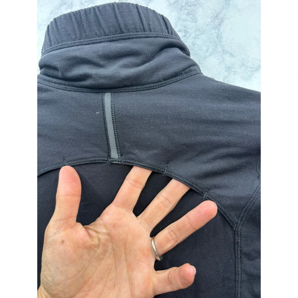 Lululemon Forthright Black Half Zip Pullover Thumbhole Athletic‎ Running Top 4